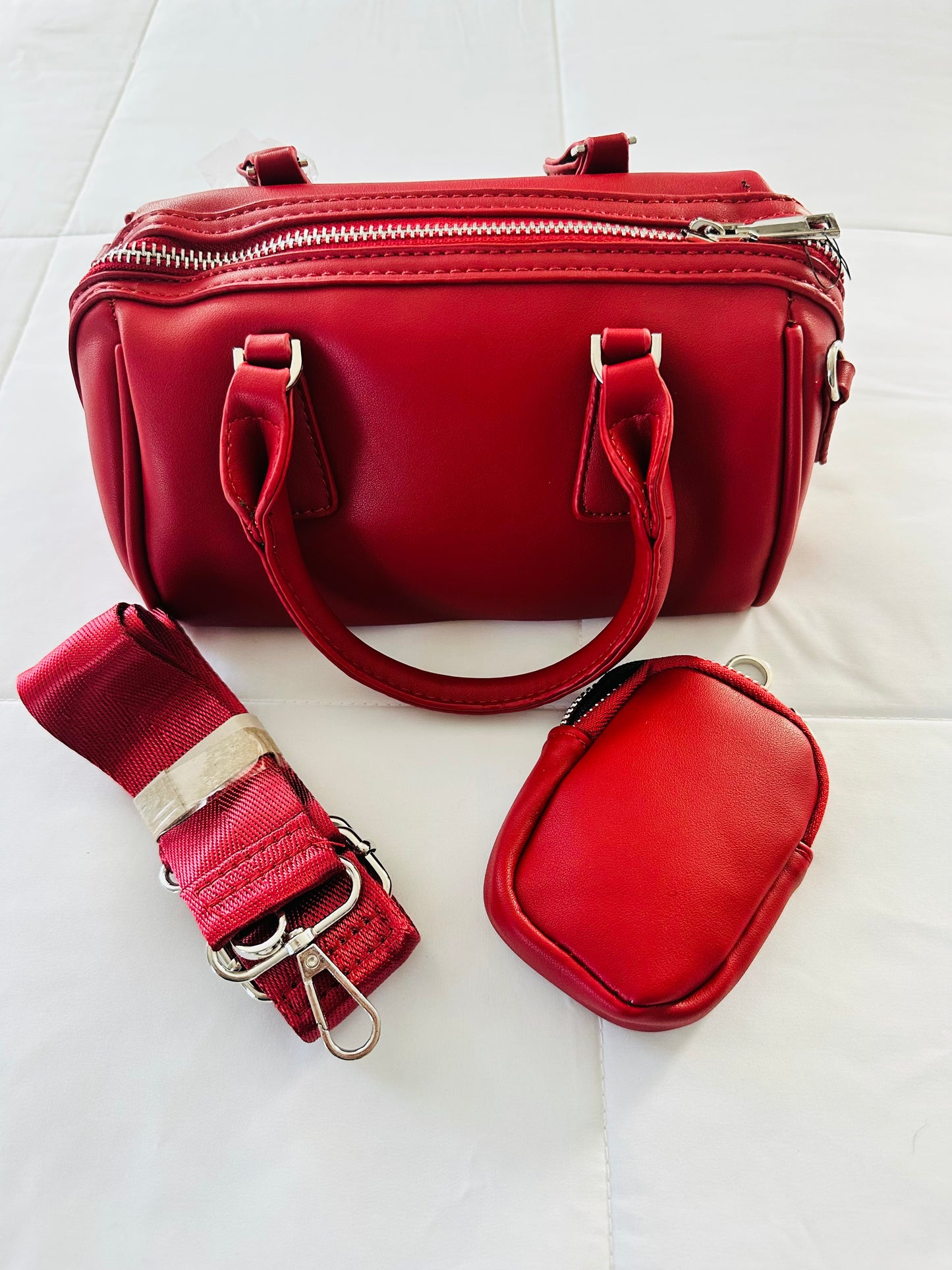 Mini But Mighty – Sleek Statement Purse