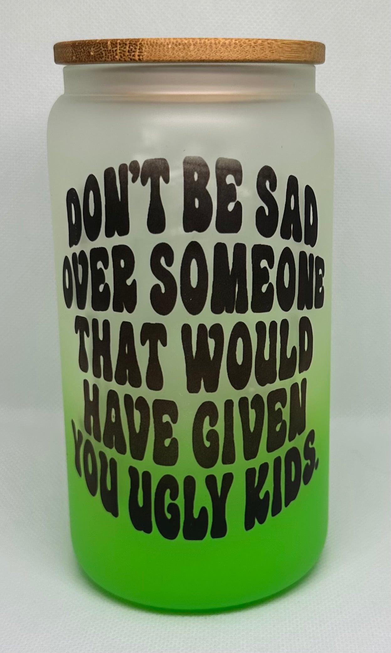 Sip in Style – Reusable Glass Jar with Bamboo Lid