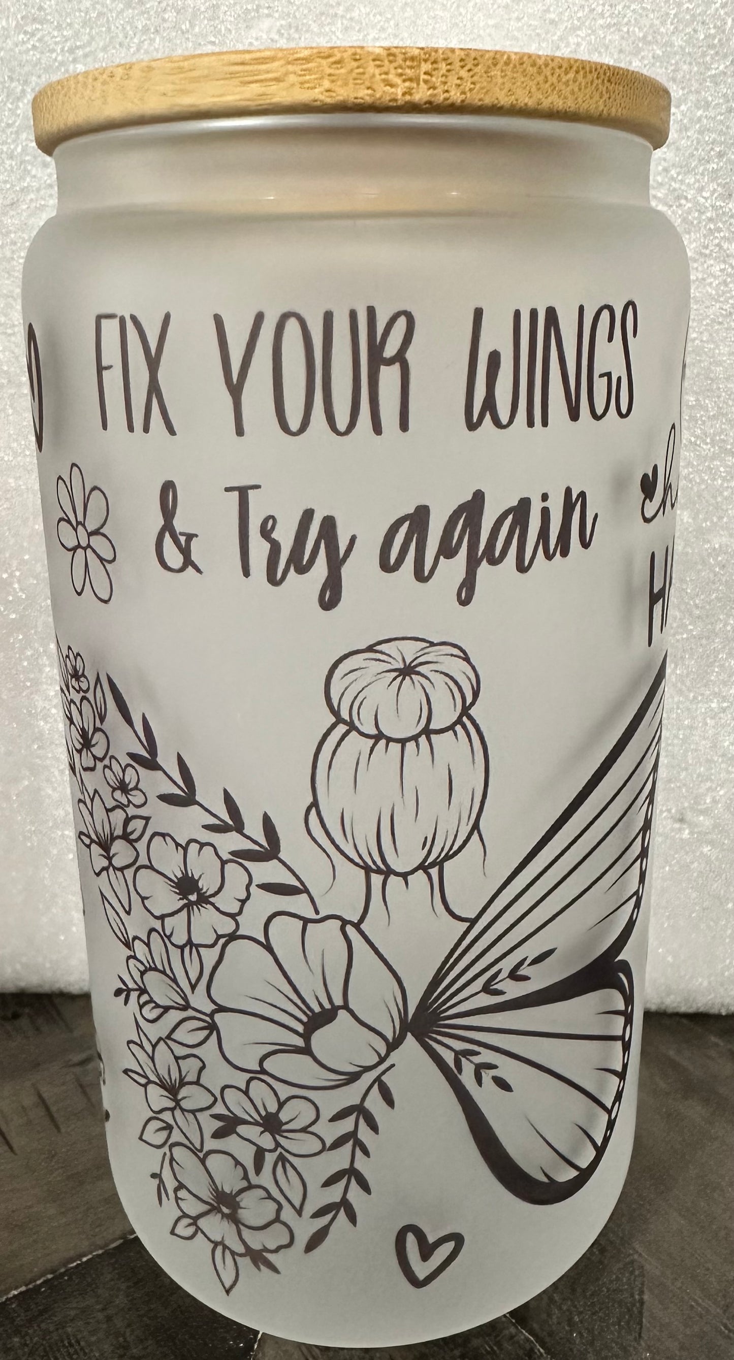 Sip in Style – Reusable Glass Jar with Bamboo Lid