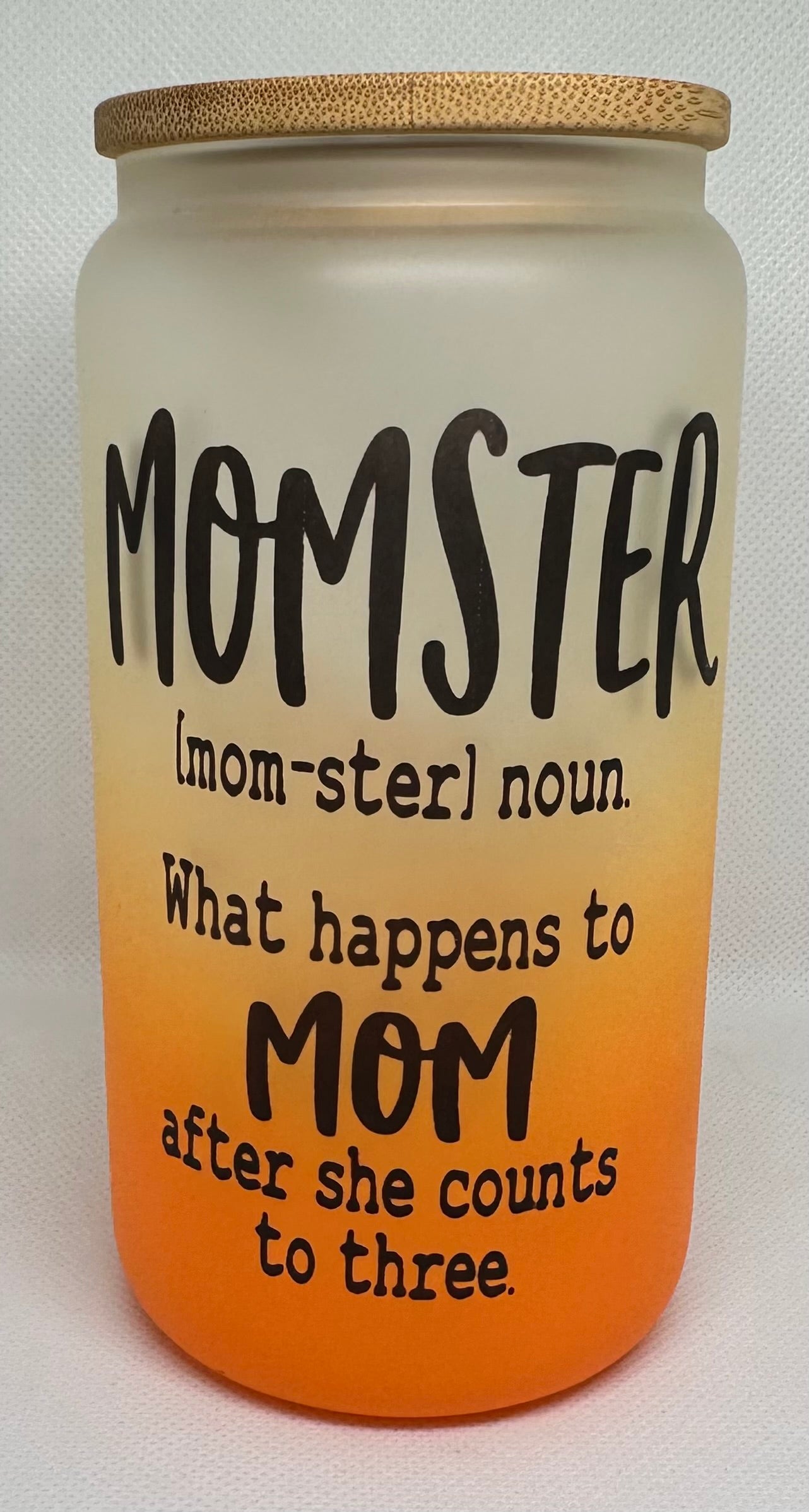 Sip in Style – Reusable Glass Jar with Bamboo Lid