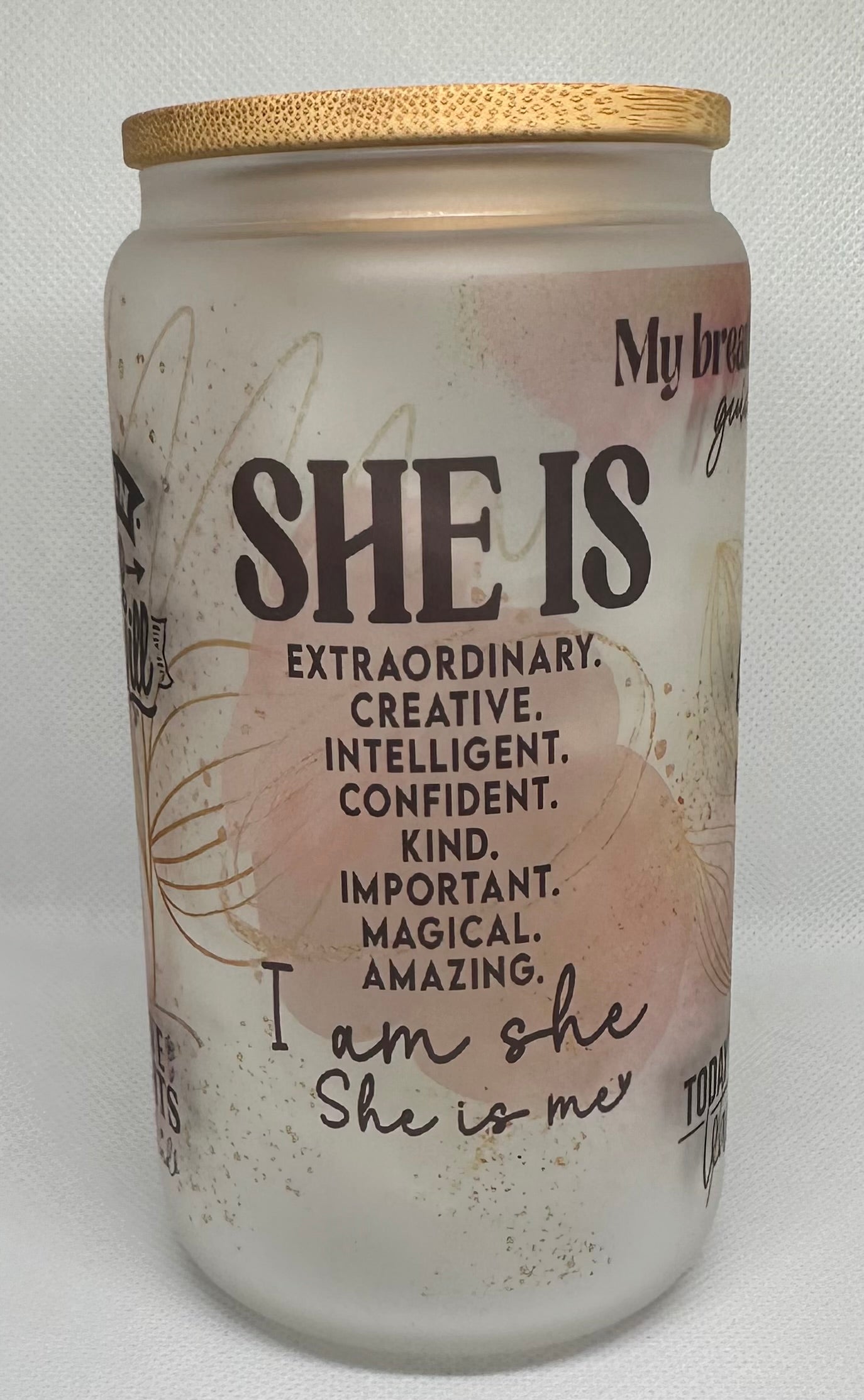 Sip in Style – Reusable Glass Jar with Bamboo Lid